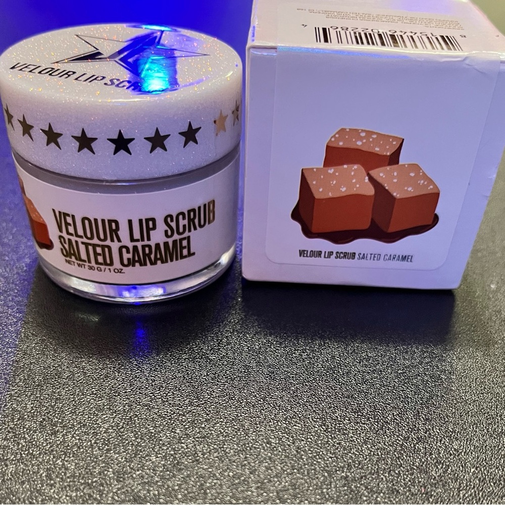 Jeffree Star | ‘Salted Caramel’ Velour Lip Scrub | NiB LE tasty lip therapy - Picture 8 of 15